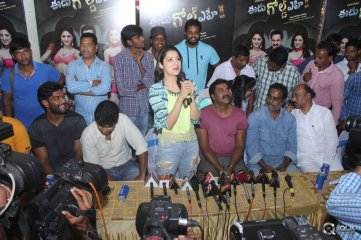 Eedu Gold Ehe Movie Team At CMR Mall In Vizag